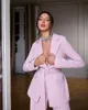 Designer Pink Mother of the Bride Pant Suits Formal Office Lady Blazer Wear Prom Party Business Outfits met riem 2 stuks