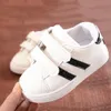 Tênis meninos para crianças sapatos bebês meninas de criança casual casual respirável esporte suave correndo 221115 infantis