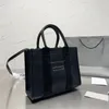 2023 Classic 27см Clemence Leathere Crownbody Tote Tote Sumbag |Модный женский кошелек с ручкой квадратного кармана в нескольких цветах