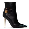 Lucchetto in pelle Stivaletti con zip laterale Scarpe a punta Fashion Boot designer di lussostiletto Stivaletti 052