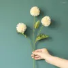장식용 꽃 4pcs 시뮬레이션 3 머리의 시뮬레이션 홈 웨딩 장식 꽃 벽 배경 꽃다발 가짜를위한 민들레 인공 실크