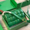 Borse firmate di lusso borsa da donna borse a tracolla borsa a tracolla classica moda in pelle spessa catena intrecciata cuscino quadrato borse regalo di Natale con scatola