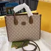 Clearance High End Luxury Printed Portable Tote Bag Stor kapacitet Sling Enkel axel Messenger Väska