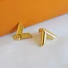 Klassisk V Titanium Steel Earrings Charm Designer för kvinnor Double Letter Stud Luxury Jewlery Love Hoop Gift Woman Girl Gold Silver Rose Gold Wholesale