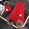 Ontwerper France Skull Caps Geborduurde Badge Kinderen Verwijderbare Wasbeer Hond Haarbal Wol Gebreide Muts Sjaal Set Warm in Herfst en Winter muts