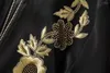 Kurtki damskie europejskie i amerykańskie kobiety noszenia jesień 2022 Zamki z długim rękawem moda kwiecisty haftowany diamentowy czarny płaszcz