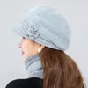 Berets 2 Teile/satz Trendy Elegante Erwachsene Hut Hals Wärmer Fuzzy Winddicht Winter Mittleren Alters Weibliche Kappe Schal Kit Kälte beständig