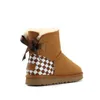 2023 New Style Uggitys Snow Boots Fashion Australia каблук. Проверка лука дизайн шерстяные ботинки для женщин Классические средние ботинки Зимние теплые туфли Черный/коричневый размер 35-43