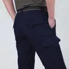 Pantaloni da uomo sottili pantaloni cargo tattici militari dell'esercito uomini impermeabili pantaloni ad asciugatura rapida traspiranti pantaloni casual da uomo con fondo sottile 4XL 221117