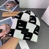 Шахматная доска, квадратное выражение, вязаная шапка, утепленная шерстяная шапка-бини, пуловер для мужчин и женщин, шерстяная шапка для пар, Fashion8697294