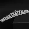 Elegant bröllopshuvudstycke för kvinnor Crystal Flower Tiaras och krönar hårtillbehör Födelsedagskronkaka topper smycken