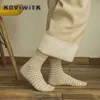 Çoraplar Çorap Mutlu Houndothoth Dooth kadınlar pamuk çorap bayanlar kawaii çizgili iğne harajuku kadın sıcak çorap kadın moda komik hediyeler funky sox t221102