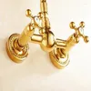 Torneiras de pia do banheiro Luxury Gold Color Brass Cozinha Bacia Torneira Misturador de Tap Spou