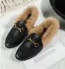 Bayan Erkekler Sliipers Loafers Unisex Tasarımcı Kış Kırılmaz Deri Kadife Loafers Kürk Beden Eur34-46 At Bitlik Erkekler Bayan Lüks Daireler Ayakkabı Birçok Stil