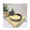 Brand Brand Femmes classiques Bandons avec des couleurs de mélange Stripe Top Hair Hoops avec un bandeau de luxe intérieur