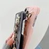 Fundas oficiales de cuero suave para teléfono de diseñador de marca de lujo para iPhone 15promax 15pro 15 14promax 14pro 14plus 14 13pro 13 13promax 12pro 12 11 Funda negra azul rosa