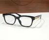 New fashion design square frame optical eyewear 8043 retro simple and generous style high end eyeglasses with box can do prescription lenses