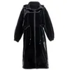 Damen-Trenchcoat aus Lederimitat Nerazzurri in Schwarz, warm, übergroß, glänzendes Lackleder, langärmlig, mit Reißverschluss, Herbstmode, Windjacke 221117