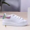 2022 Kinderschoenen voor Jongens Meisjes mode lederen sneakers 3M reflecterend zwart wit fluweel Dikke zolen plat Hoogte Toenemende kinderen casual maat 24-35