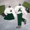 2023 Sonbahar Kış Yeni Batı Tarzı Giyim Setleri Avrupa Amerikan Moda Büyük Erkek Kızlar Polar Pantolon Uzun Lonsleeved Suit Kids5036991
