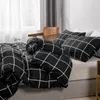 Наборы постельных принадлежностей Черное клетчатое домашнее наборы двойной одежды для размера королевы и наволочки с нордическим стеганым одеялом для спальни двуспальной кровать 221116