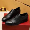 2022 Herrklänningskor Fashion Groom Wedding Shoes Formell äkta läder Oxfords män märke Business Casual Loafers Storlek 38-45 MKJKKK000001