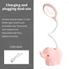 Lâmpadas de mesa Cute Pet Elephant Lâmpada LED Protecção para os olhos Dormitório Tipo Tipo de temperatura de três cores Luzes de aprendizado ajustáveis