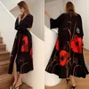 Pijama feminina de vestido de verão chinesa Pijama de verão Long Satin Robe Kimono Bathrobe Housecoat Sleep Vestido com pavão e flores impressas