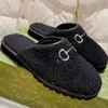 Ggshoes Gussie Slipper Warm Fuff Guxci Top Quality Australia Designer Slajdes Winter Mini Snow Boots Mens Women Wool Mule Plush Platform