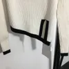 Chandail de chandails pour femmes Milan Runway Autumn Womens Pull ￠ manches longues Coure de couches Blancs White Shang Aaeg