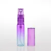 Bottiglia di profumo di vetro colorato portatile all'ingrosso da 4 ml con contenitori cosmetici vuoti per atomizzatore per viaggi