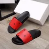 Ny toffel kvinnors modeplattform Sandaler herr designer lyxiga par icke-halkvattentät badrum strand flip-flops36-45