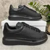 Chaussures décontractées Trainers Womens Flats Platform Designer surdimensionné blanc noir en cuir noir de luxe Velvet Suede Mens