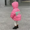 다운 코트 패션 한국 스타일 어린이 재킷 격자 무늬 디자인 후드 두꺼운 여자와 소년을위한 따뜻한 겨울 옷 221118