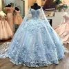 Sky Blue 3D Butterfly koronkowe sukienki Quinceanera suknia balowa z Cape Spaghetti Pasek Crystal Sweet 15 Vestidos de XV Anos Prom Suknie