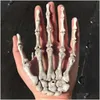 Decorazione del partito Decorazione del partito Halloween Mani di scheletro realistiche Plastica finte ossa di mani umane per Zombie Puntelli spaventosi Decorazione Dhklx