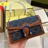 Lüks tasarımcı çantaları moda çanta kadın omuz çantası klasik crossbody çanta bayanlar büyük kapasiteli çanta mektup çiçek deri tatil hediyesi çok iyi güzel