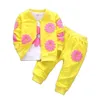 Ensembles de vêtements Real Roupas Infantis Vêtement pour enfants Printemps Et Automne Fille Pur Coton Impression Trois pièces Costume Enfant 0 4y 221118