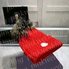 Thick Beanies Women Men Winter Wool Hats Designer Print Knitted Cap Pompom Beanies Skiing Hat