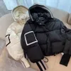 Женские паутины Haute Couture Parkas Дизайн верхняя одежда зимняя теплые пальто моды Женщины Топы в пухлые пальто