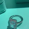 Bague de luxe pour femmes, forme carrée, bijoux en diamant, mode décontractée, cadeau de saint-valentin, dîner de mariage, bon nice304U