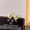 Luksusowy zamek Diamentowe kolczyki Delikatny urok 18-karatowe pozłacane kolczyki Moda Styl Kobiety Akcesoria Delikatna biżuteria Wybrane prezenty dla par Przyjaciele rodziny