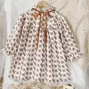 Mädchen Kleider Frühling Herbst Kleinkind Kids Langarm Blumen für Mädchen Baby Koreanisch Stil Retro Straight Children Kleidung 221118