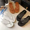 Infradito donna estate nero bianco moda tutte le pantofole con zeppa da competizione sandali donna pantofole comode suola morbida antiscivolo Sandalia J220716