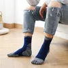 Erkek Çoraplar Erkekler Çizgili Uzun Tüp Beş Parmak Pamuk Yumuşak Çorap Kalın Sıcak Nefes Alabaş Ayak Ayak parmağı Vintage