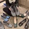 2022 Fashion JK Multicolor Flat Buty Kobiety Niski obcasy skórzane buty Blue Bluckle Vintage Square Tose Buty J220716