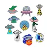 Pins broches cartoon buitenaards broches 10 stcs/set space schip planeet Ufo verf email Pinnen dieren katten metalen broche voor jongens meisjes denim dhdb2