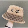 Chap￩us de balde de grife para mulheres CAMBOS CAMBOS DE WOOL BOCODOS CASCETTE CASCETE CAPS CHATOS DE LUMO DE LUZO FAUX BONNET GEANIA VEDDY VEDDY VELVET VISOR 2211192D