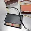 Sacs à bandoulière Classic Chain Ladies Striped Flip Messenger Coin Card Wallet Sac à main léger pratique et durable