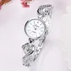 Armbandsur Women's Watch European och American Simple Casual Small Delicate Ladies Armband Silver Fashion Woman Watches